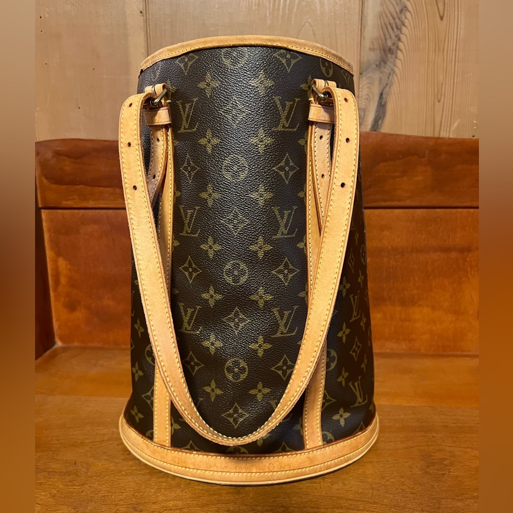 Louis Vuitton Monogram Bucket GM bag